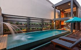 Recenta Style Phuket Town